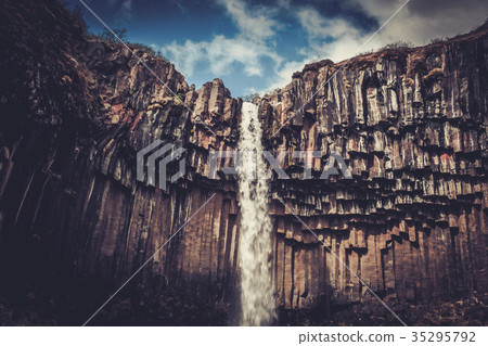 Svartifoss waterfall in Skaftafell National Park Svartifoss waterfall in Skaftafell National Park 35295792