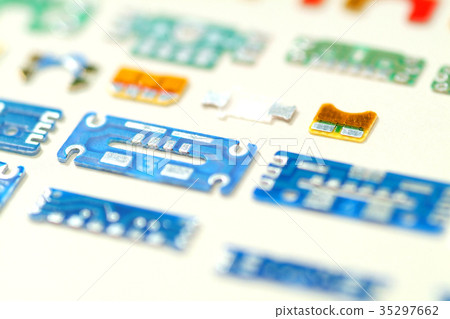 Electronic substrate Electronic substrate 35297662