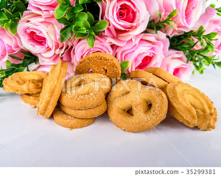 Rose - Flower, Almond, Cookie, Food Rose - Flower, Almond, Cookie, Food 35299381