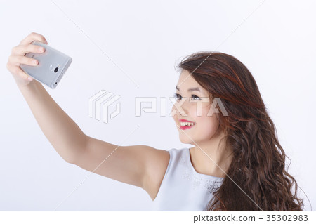 Young asian girl portrait Young asian girl portrait 35302983