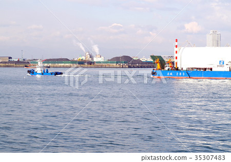 名古屋港拖曳小船和小船 35307483