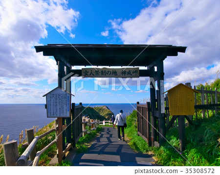 God-proof woman gate of prohibition 35308572