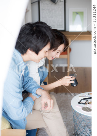 Couple lifestyle Couple lifestyle 35311244
