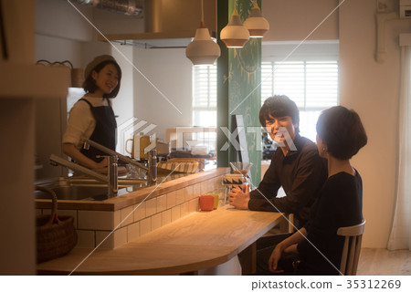 咖啡館夫婦 咖啡館夫婦 35312269