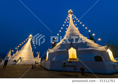 Phra That Doi Kong Mu, Mae hong son Phra That Doi Kong Mu, Mae hong son 35312761