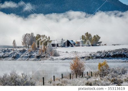 Winter landscape with Wolford Mountain Reservoir Stock Photo