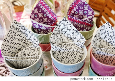 Set of Empty Cups with Paper Napkin 35314687