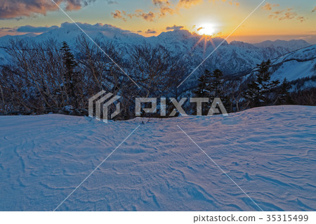 The sword of the dusk seen from the northern alps, cold pond neighborhood, Tateyama The sword of the dusk seen from the northern alps, cold pond neighborhood, Tateyama 35315499