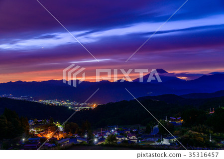 Dawn of Mount Fuji From Southern Alps City 35316457