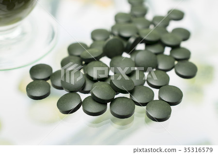 Green supplement Green supplement 35316579