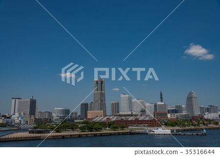 [Kanagawa] Yokohama Minato Mirai scenery daytime 35316644