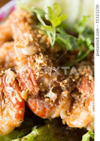 Food series: Deep fried river prawns with garlic 35321230