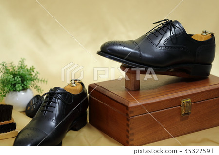 Business shoes Business shoes 35322591