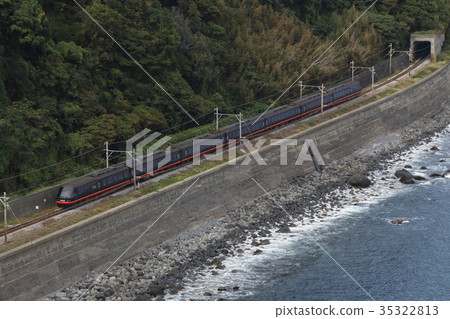Kurofune train going along the coast Kurofune train going along the coast 35322813