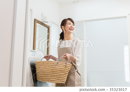 Housewife (laundry) 35323017