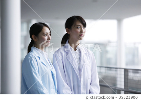 醫學生圖像女醫生女醫生博士醫生博士 35323900