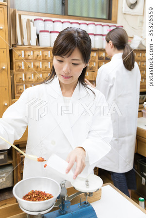 Chinese medicine pharmacy image Chinese medicine pharmacy image 35326559