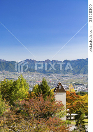 甲府盆地俯瞰山巒 甲府盆地俯瞰山巒 35328300