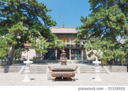 Tibetan Buddhist temple Biei Shuang Baotou City, Inner Mongolia, China 35328938