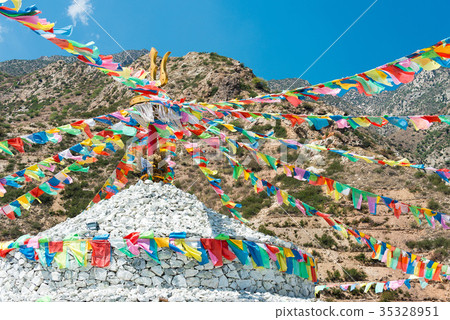 Pagodas Tibet Buddhist temple Biei Shuang Baotou City, Inner Mongolia, China Pagodas Tibet Buddhist temple Biei Shuang Baotou City, Inner Mongolia, China 35328951