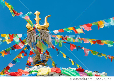 寶塔西藏佛教寺廟Biei Shuang包頭市，內蒙古，中國 35328962