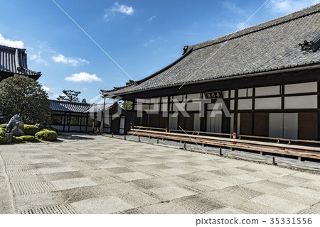 Fumon In Temple Of Tofuku Ji Temple Stock Photo 35331556 - 