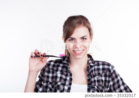 the girl in the bathtub with a toothbrush teeth the girl in the bathtub with a toothbrush teeth 35332017