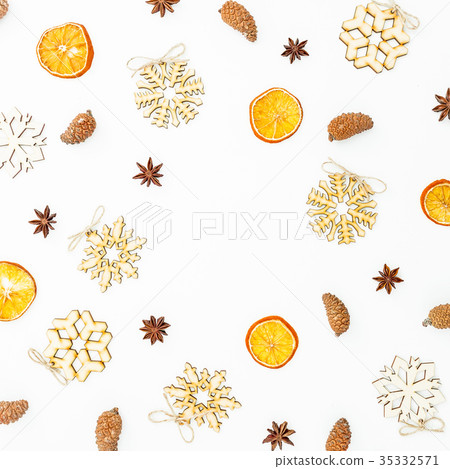 Christmas decoration, pine cones and dried orange 35332571