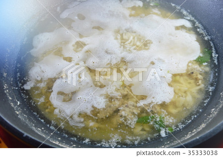 hot boiled rice with minced pork cooking on pot hot boiled rice with minced pork cooking on pot 35333038
