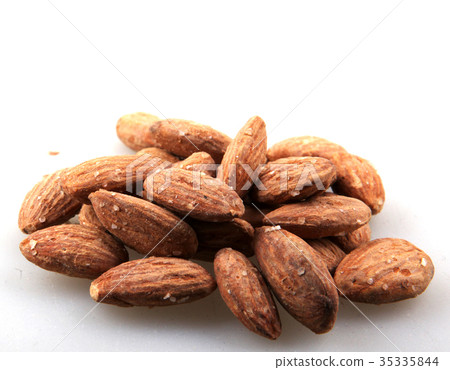 Almonds isolated on white 35335844