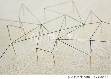 Simulate network structure from thread and pins Simulate network structure from thread and pins 35338416