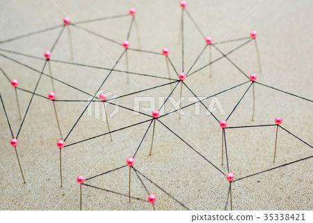 Simulate network structure from thread and pins Simulate network structure from thread and pins 35338421
