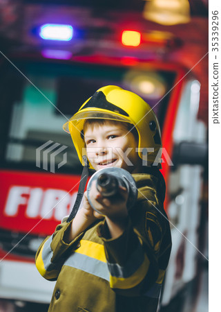 Child Firefighter play 35339296