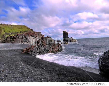 Iceland Londrangar the rock formations 2017 35339339