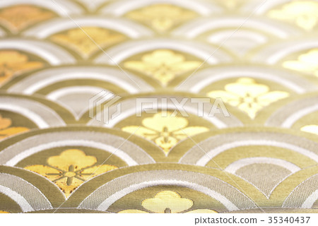 Japanese pattern of gold 35340437