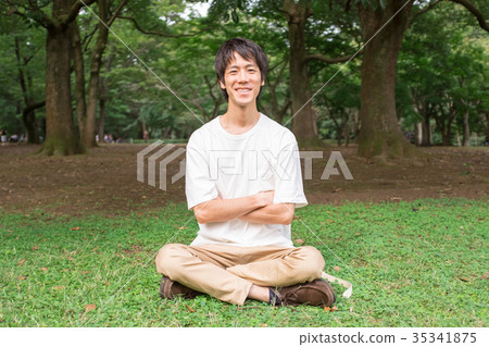 A smiling man A smiling man 35341875