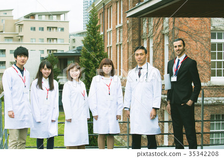 醫科大學校園 35342208
