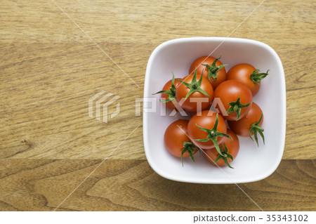 Delicious tomato Delicious tomato 35343102