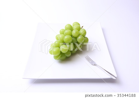 Shine Muscat 35344188