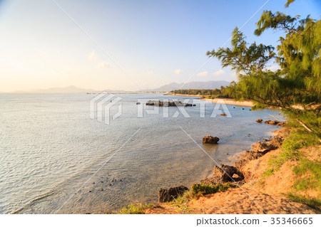 My Hiep beach in sunset, Ninh Thuan, Vietnam 35346665