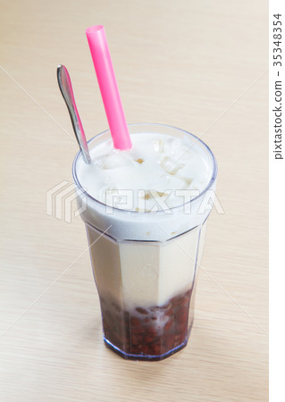 drinks drinks 35348354