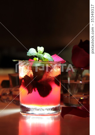 drinks  35349317