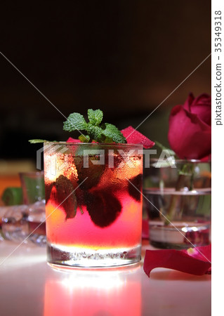 drinks drinks 35349318