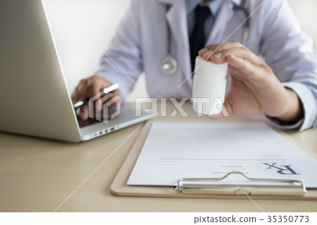 medicine doctor patient healthcare concept Rx pre 35350773