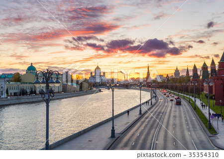 Kremlin embankment in the evening Kremlin embankment in the evening 35354310
