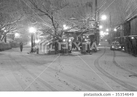 京都雪單色圖像 35354649
