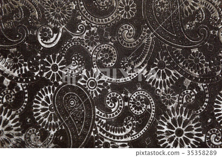 Polyester fabric with floral paisley pattern. 35358289