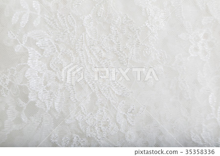 Lace of guipure fabric with tender white pattern 35358336