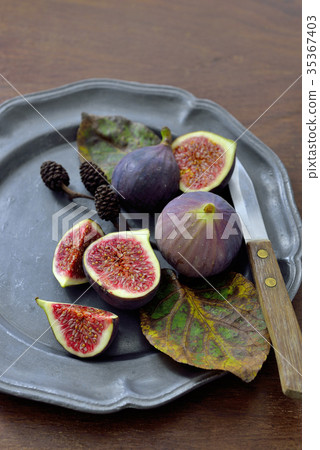 Fig effective for preventing constipation 35367403