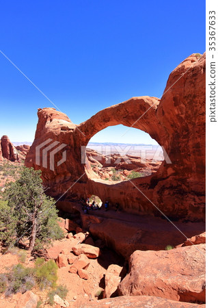 Arches Double O Arch（美國） 35367633
